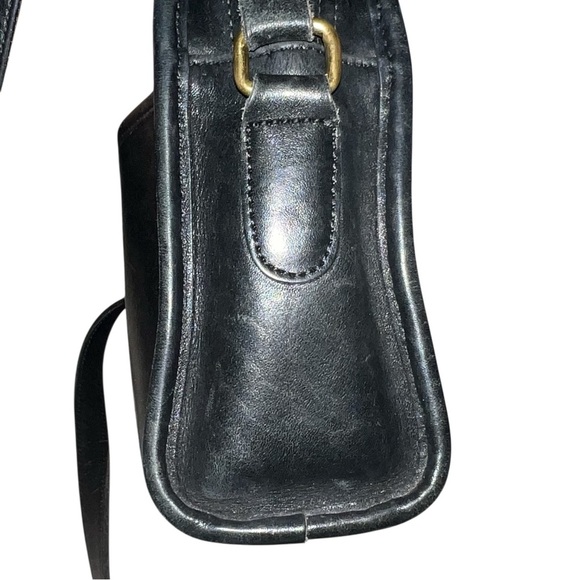 Vintage Metropolis Coach Purse - Picture 7 of 16